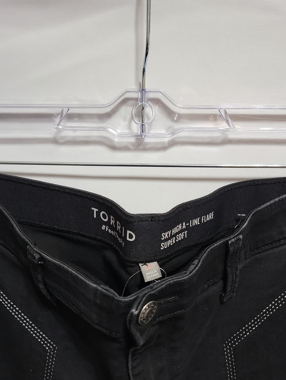 Torrid Sky High Flare Jeans Black Size 10T 10 Tall Super Soft Contrast Stitch - Picture 4 of 12